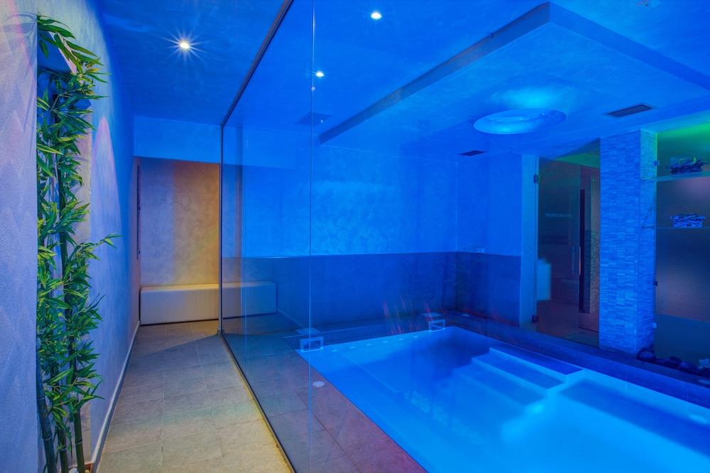 Ferretti Beach Hotel Римини Екстериор снимка