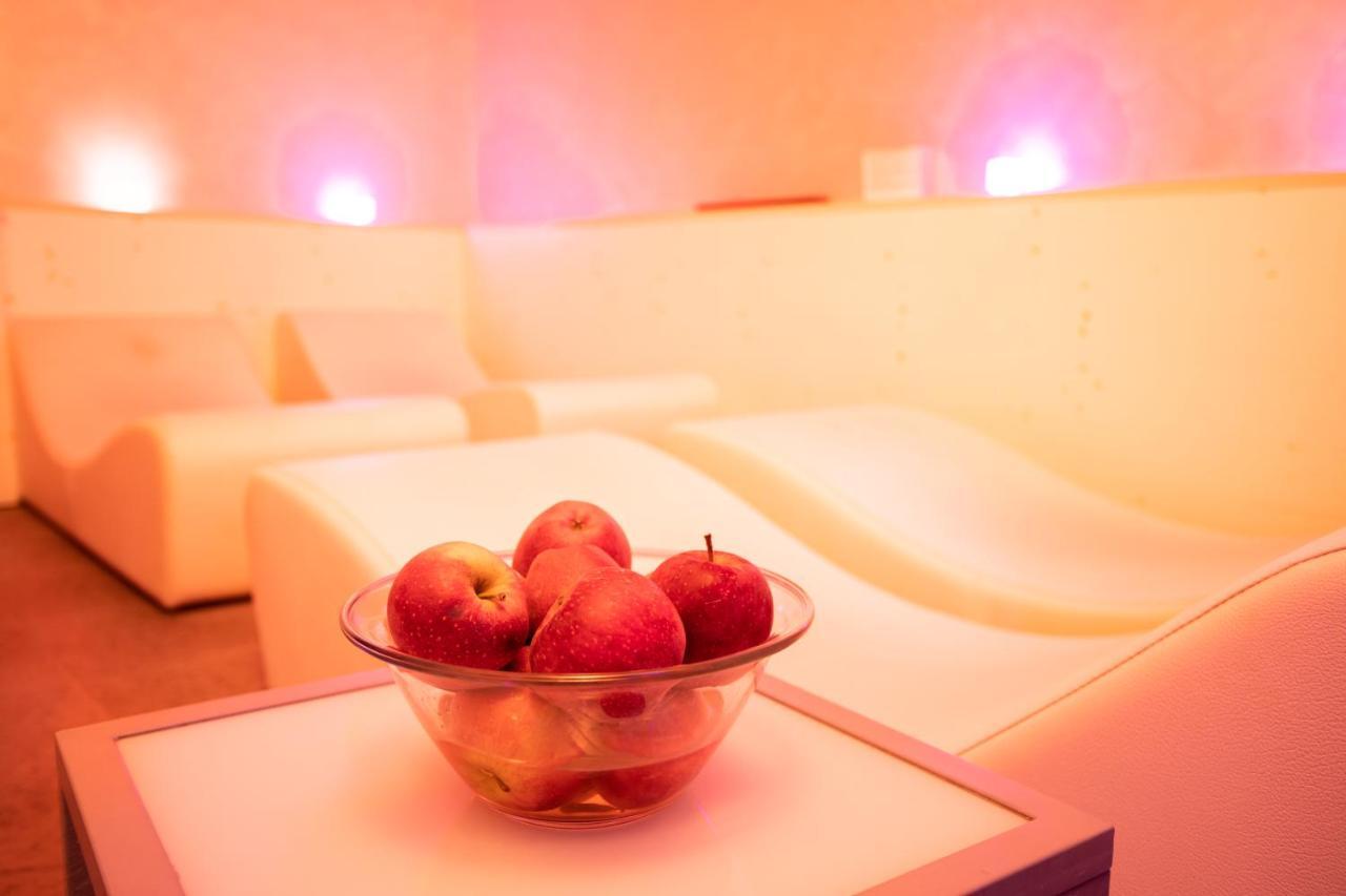 Ferretti Beach Hotel Римини Екстериор снимка