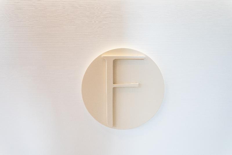 Ferretti Beach Hotel Римини Екстериор снимка